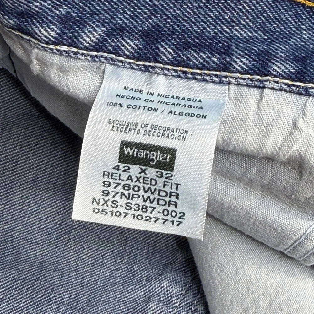 Wrangler Men's Jens 42‎ X 32 Relaxed Fit Blue Jeans Western Cowboy